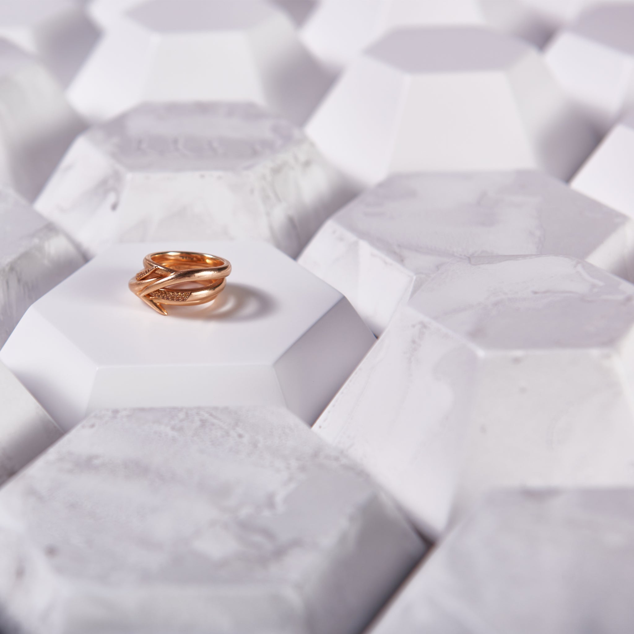 BEVEL EDGE MODULAR HEXAGON RISER