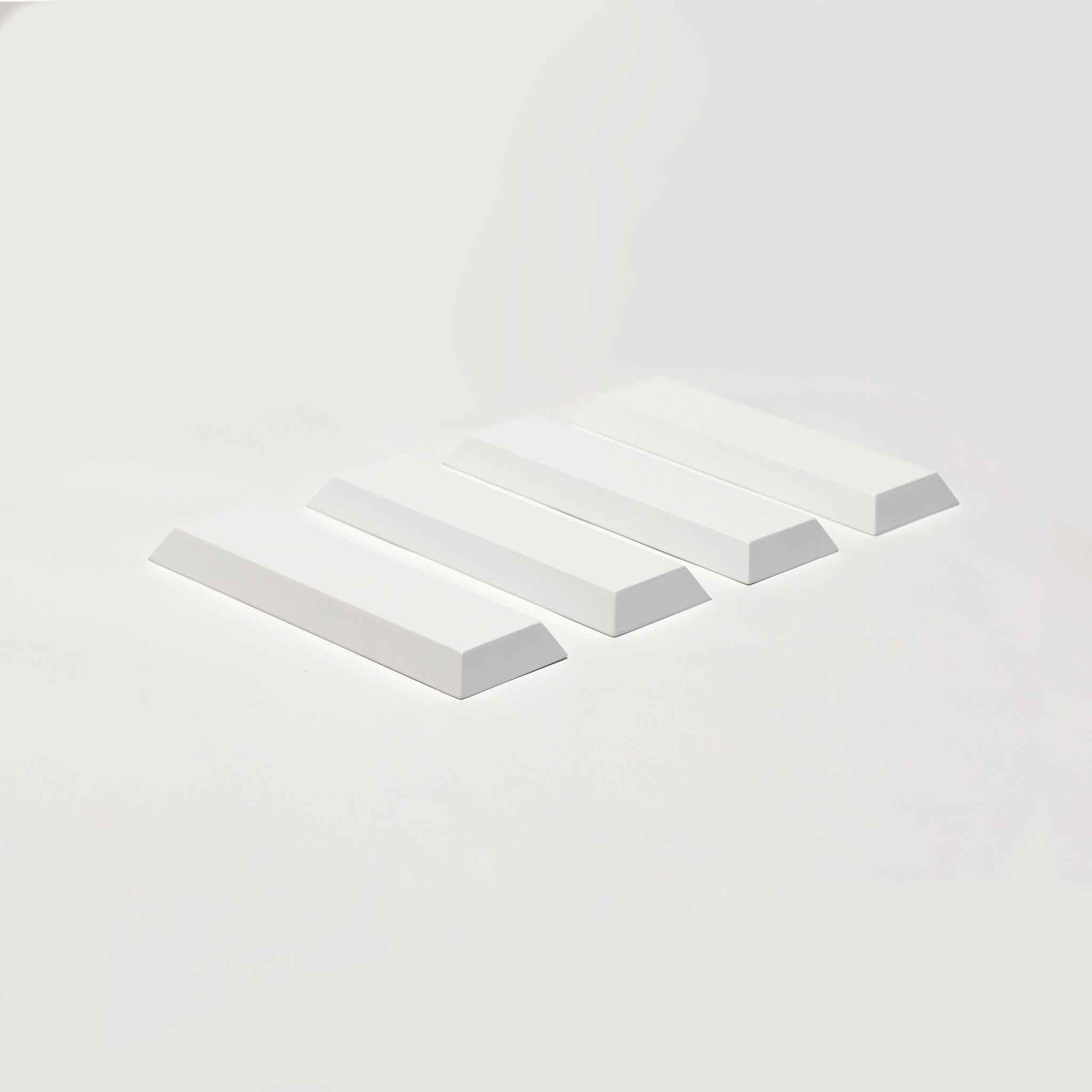 FREESTYLE BEVELED EDGE RISERS