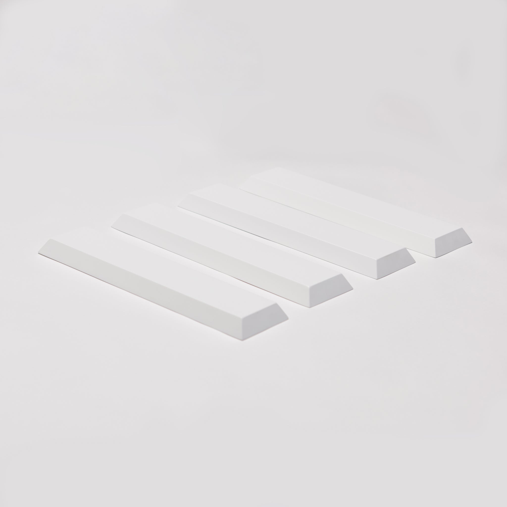 FREESTYLE BEVELED EDGE RISERS