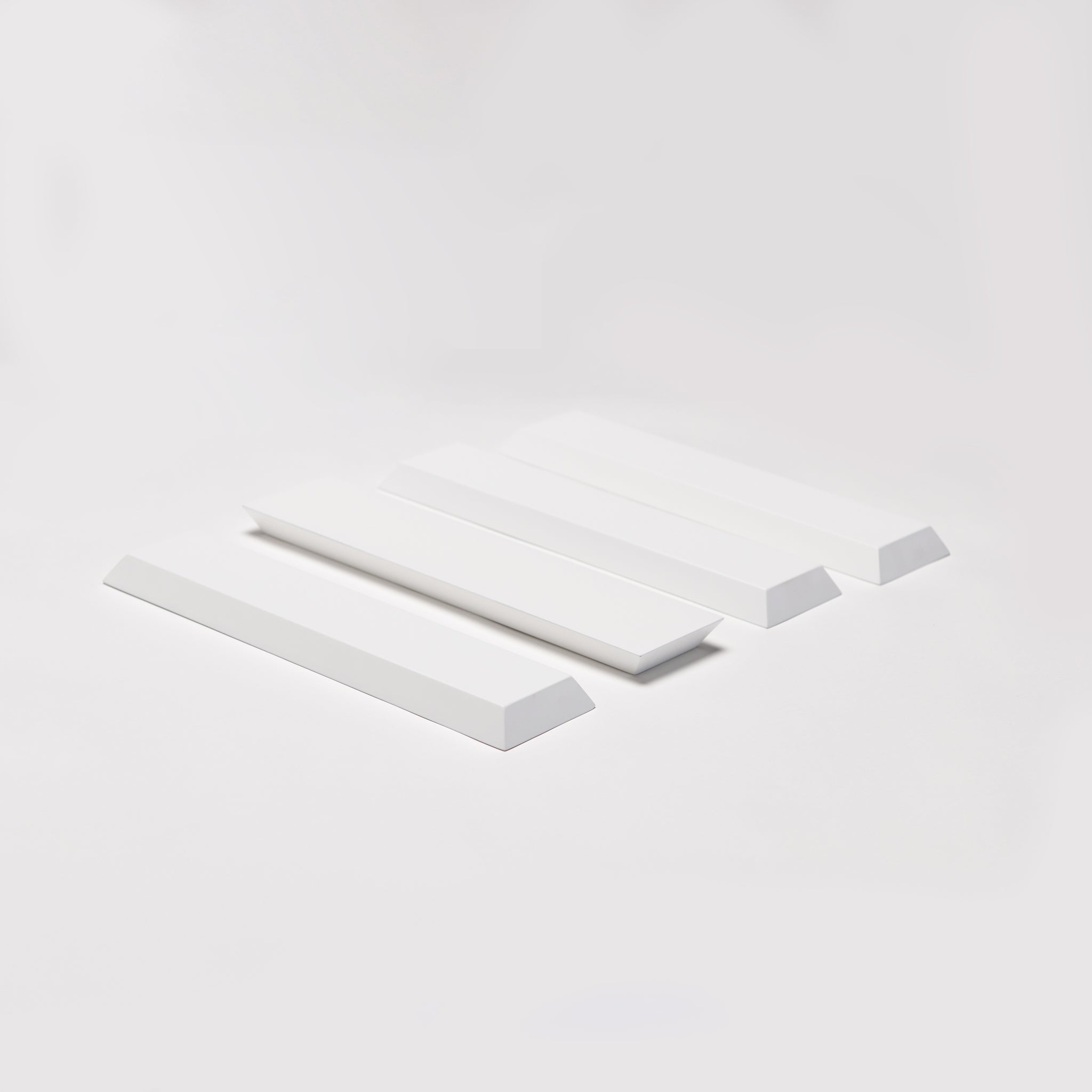 FREESTYLE BEVELED EDGE RISERS