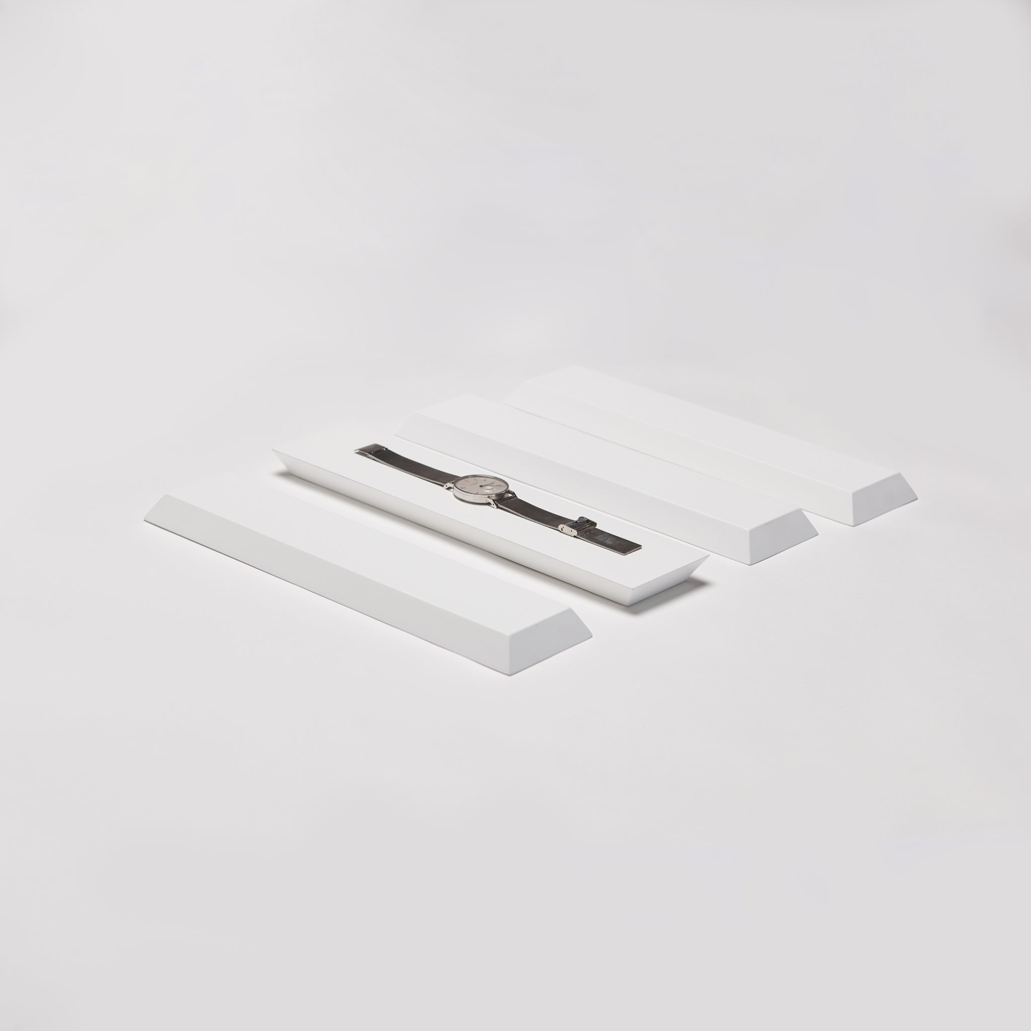 FREESTYLE BEVELED EDGE RISERS