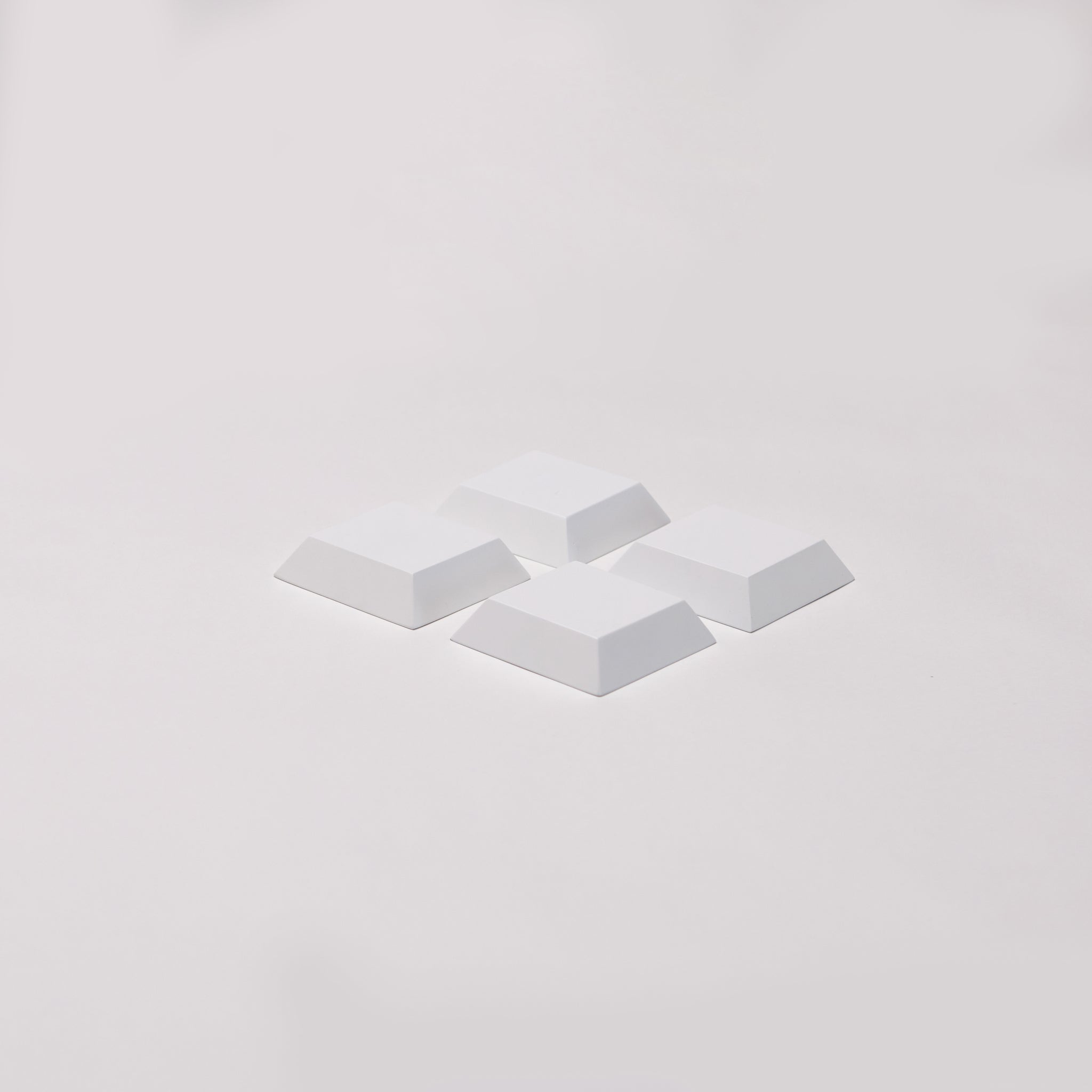 FREESTYLE BEVELED EDGE RISERS