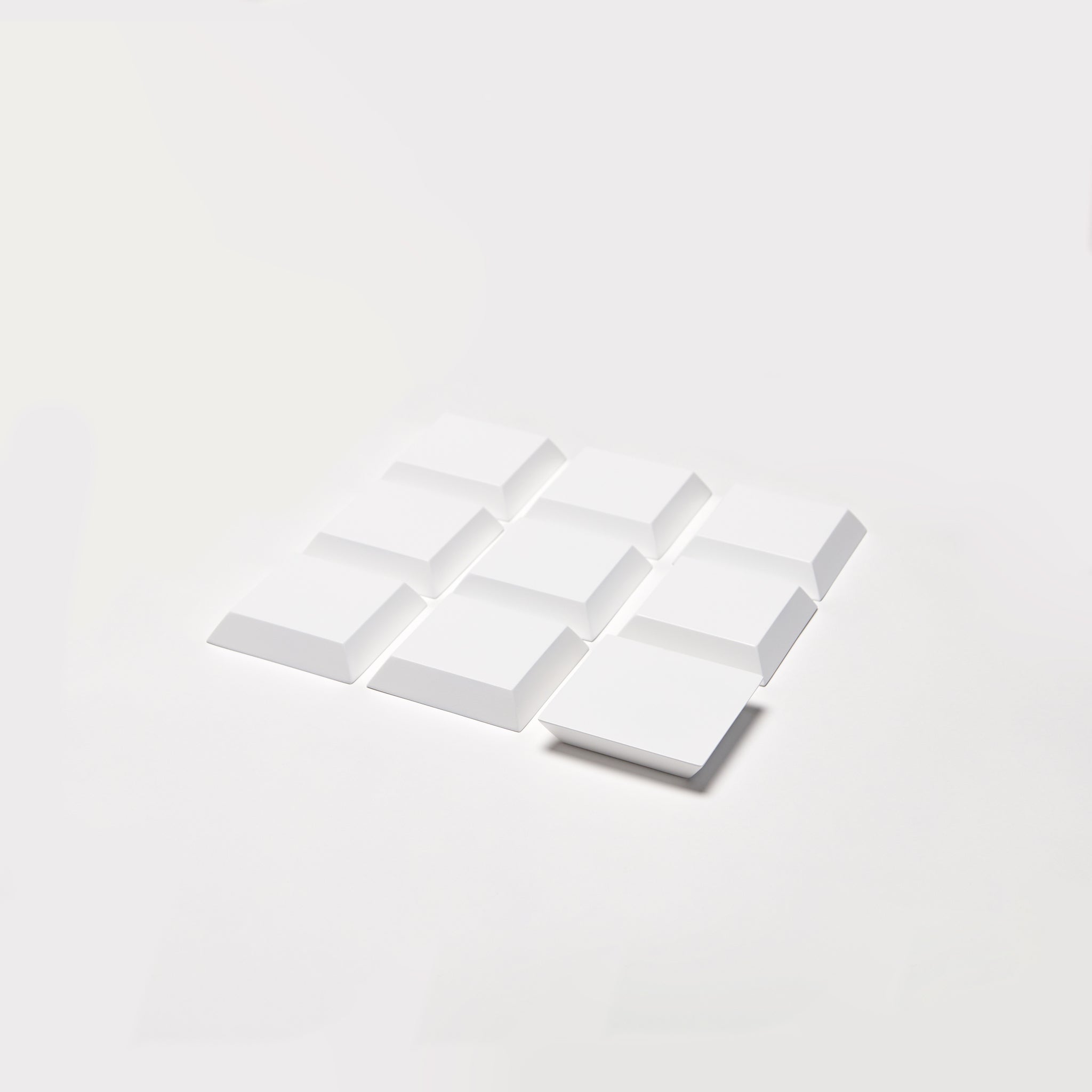 FREESTYLE BEVELED EDGE RISERS