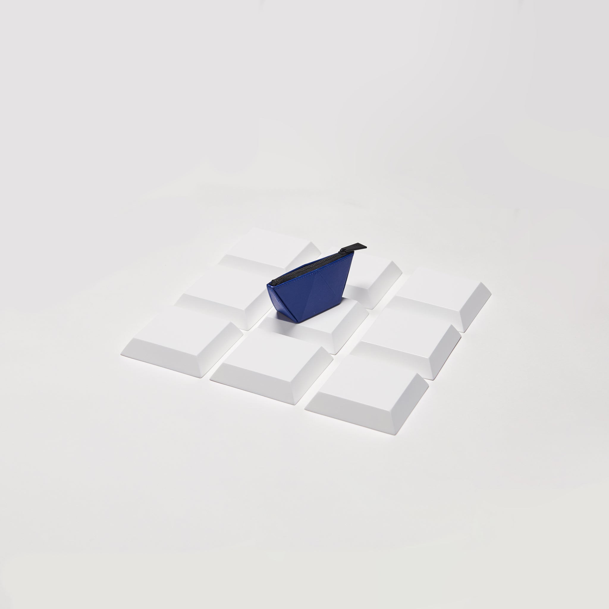 FREESTYLE BEVELED EDGE RISERS