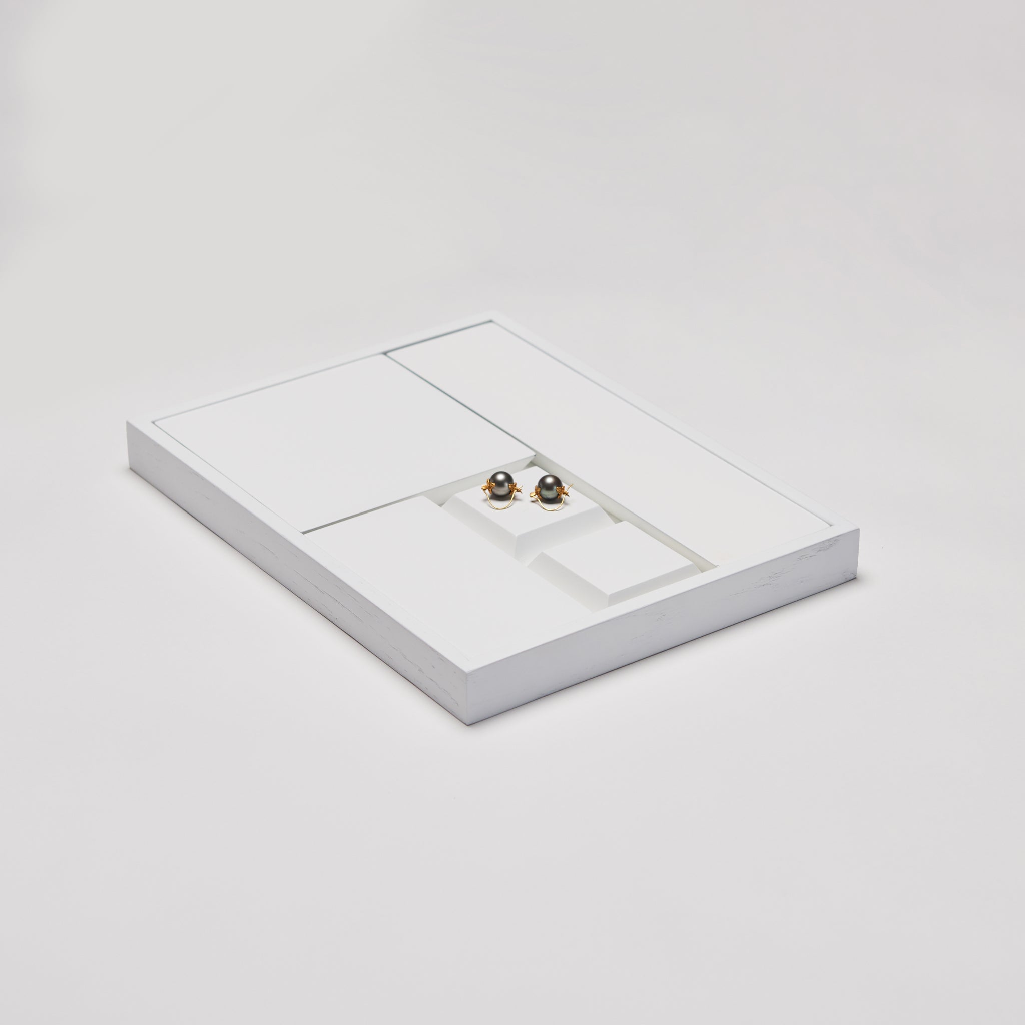 WOOD MODULAR TRAY AND RISER SET