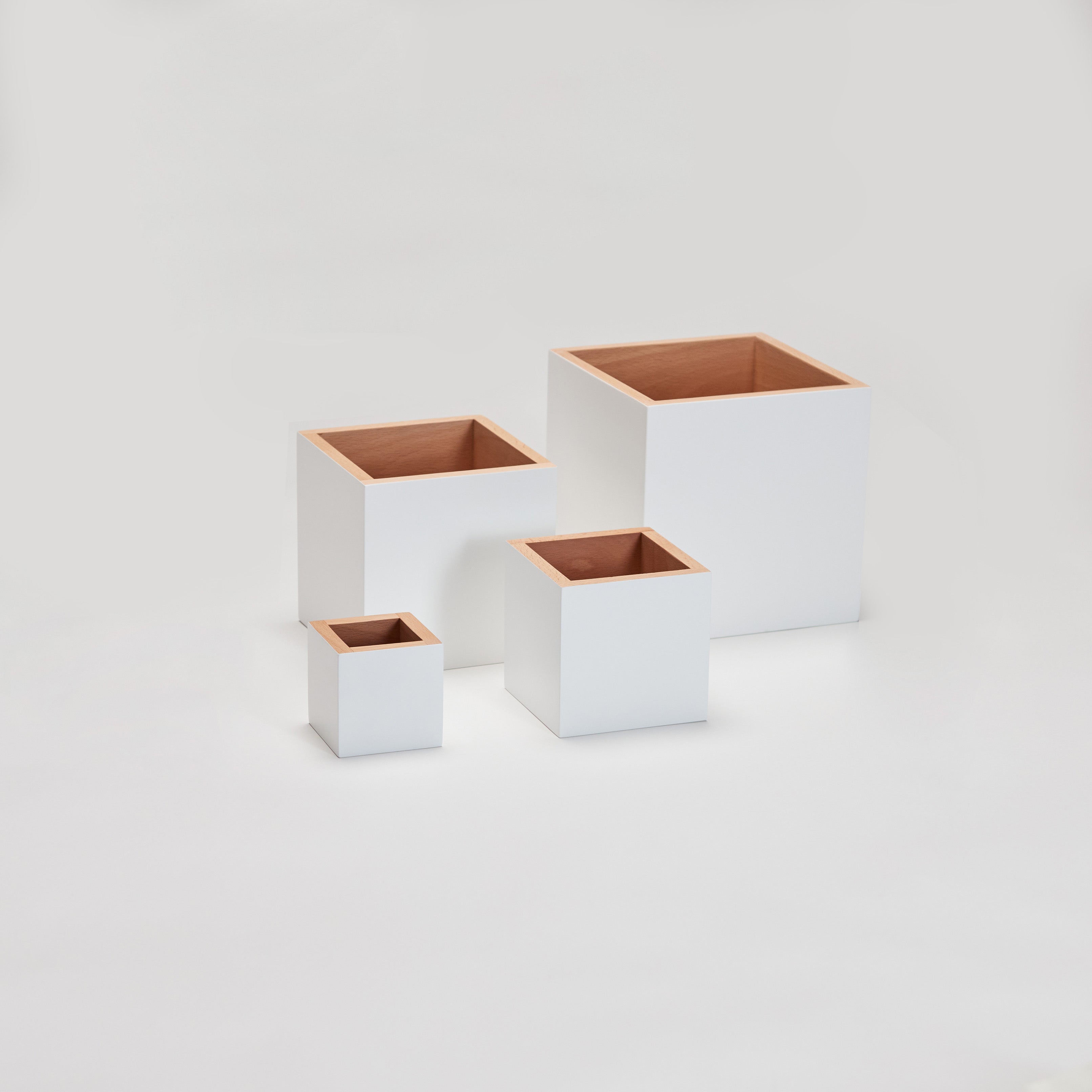 NESTING CUBE DISPLAY RISER / BOX