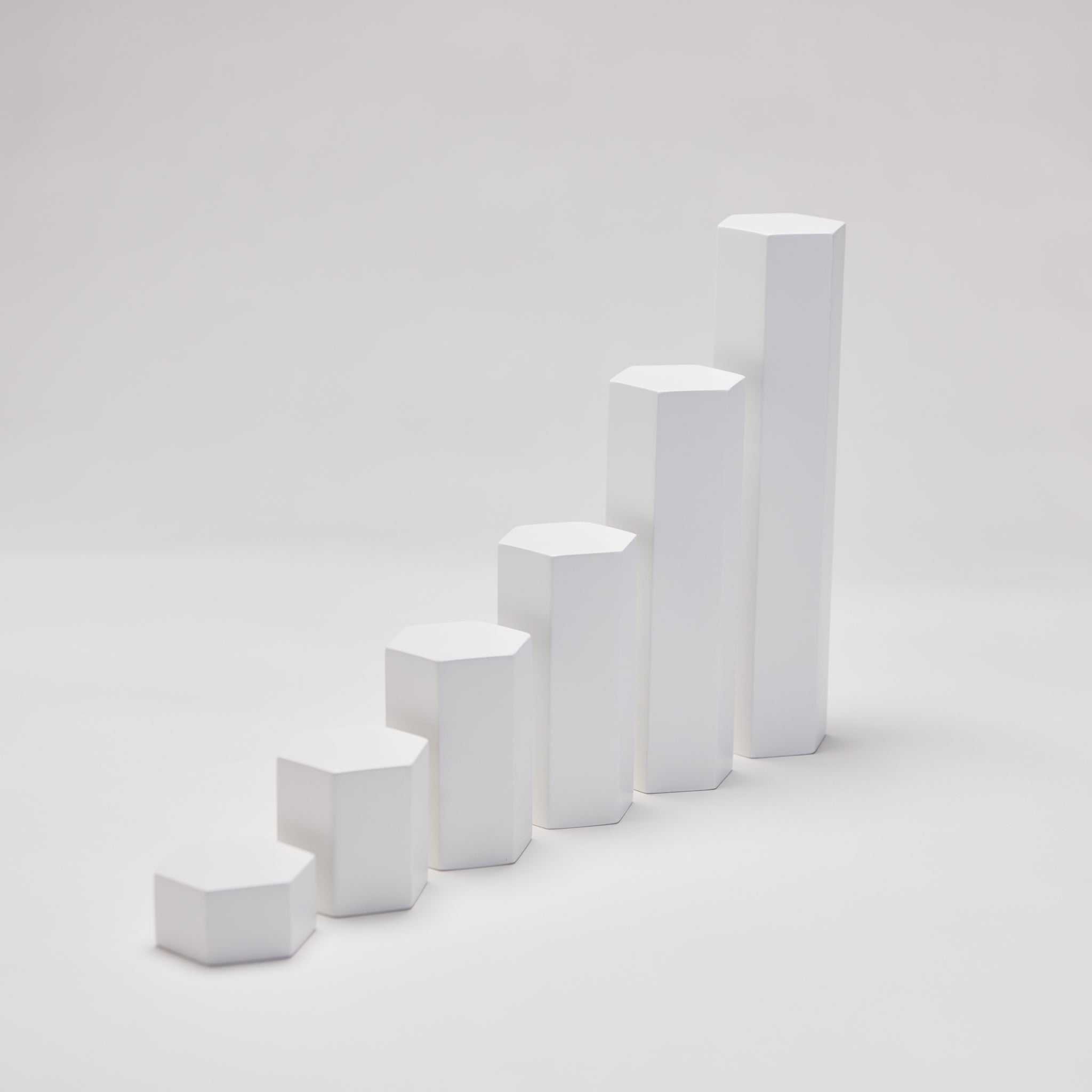 MAGNETIC HEXAGON DISPLAY TOWER