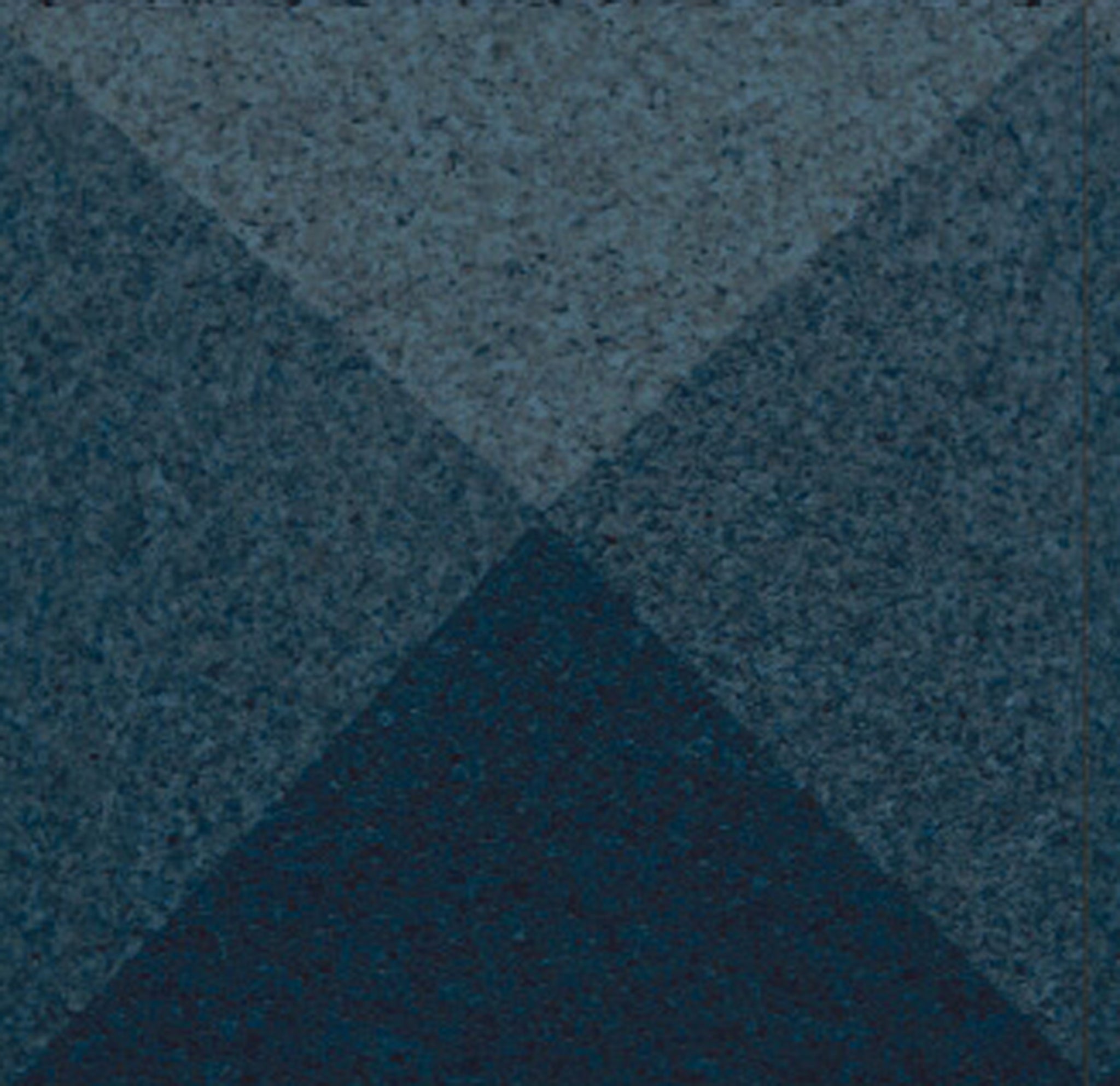 MODULAR CORK DISPLAY RISER LUXOR