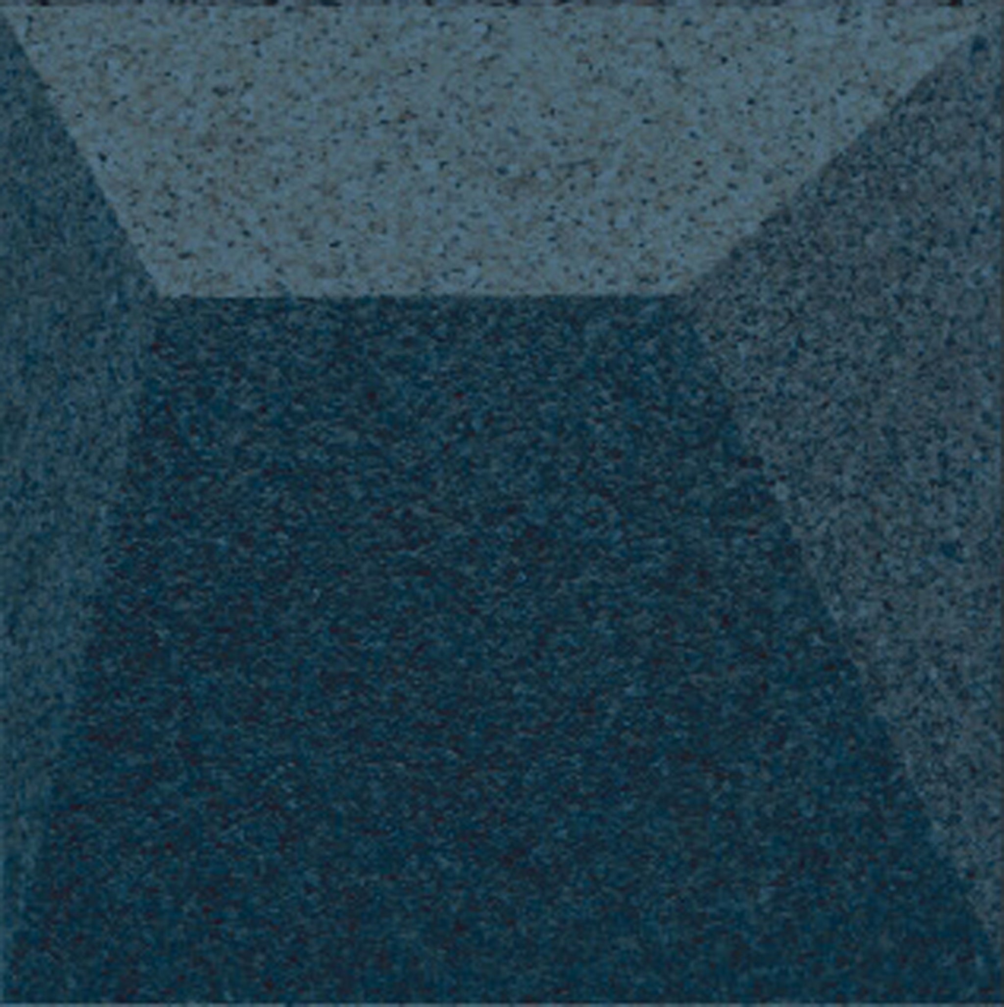 MODULAR CORK DISPLAY RISER NAZCA