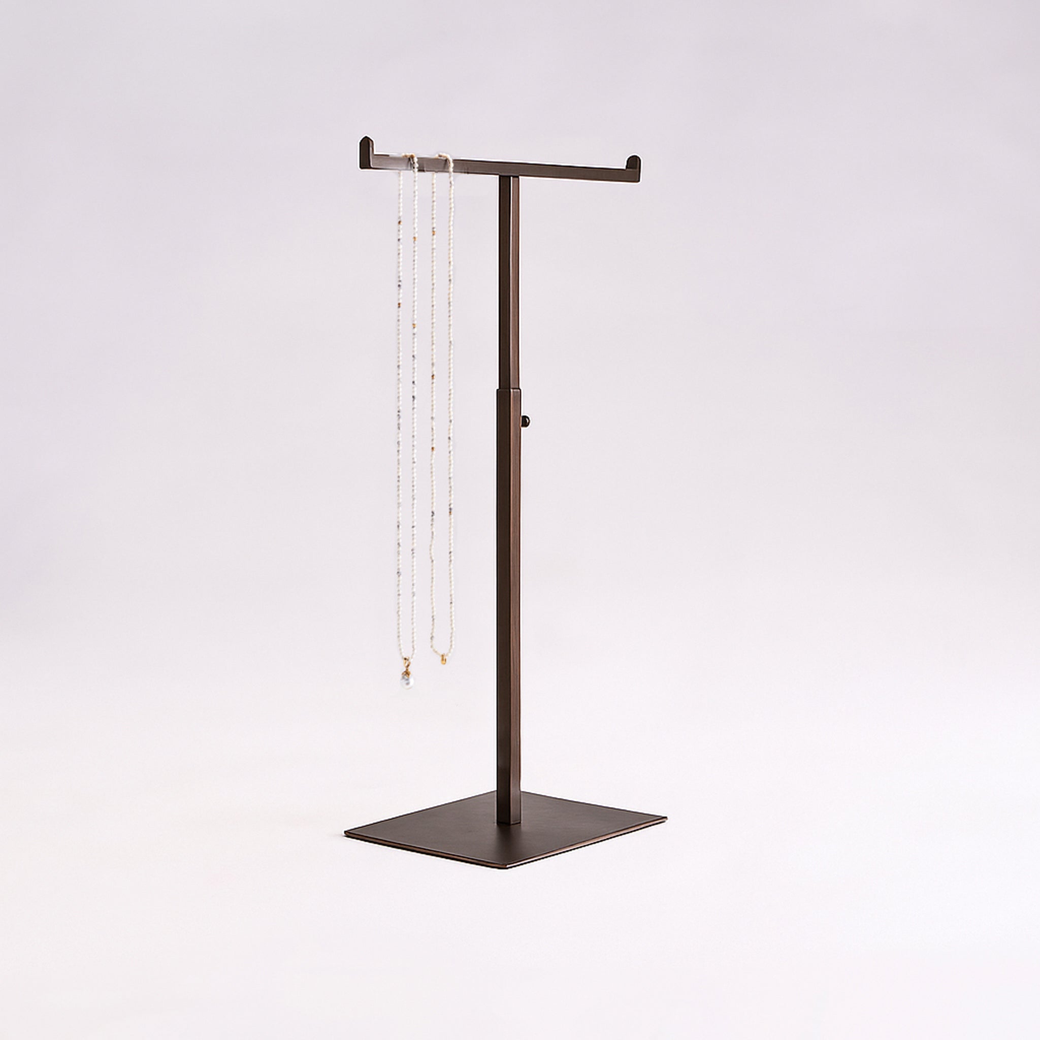 ADJUSTABLE T BAR DISPLAY