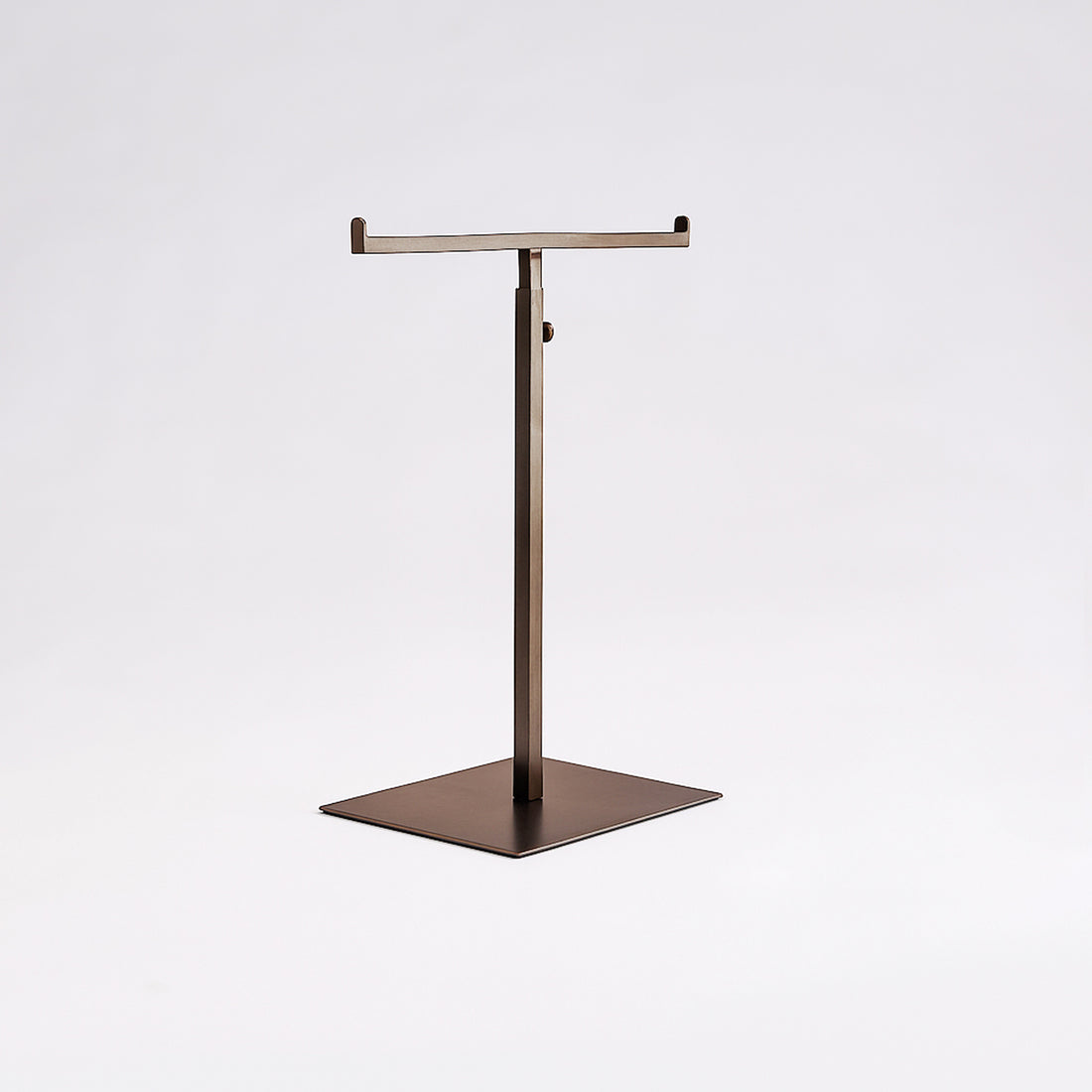 ADJUSTABLE T BAR DISPLAY