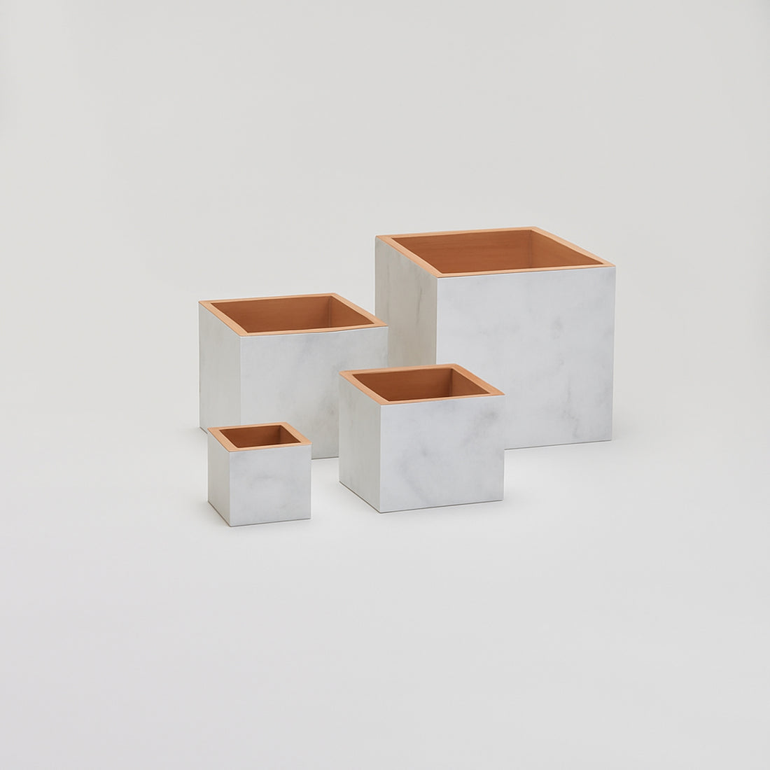MODULAR CUBE DISPLAY RISER / BOX SET OF 4