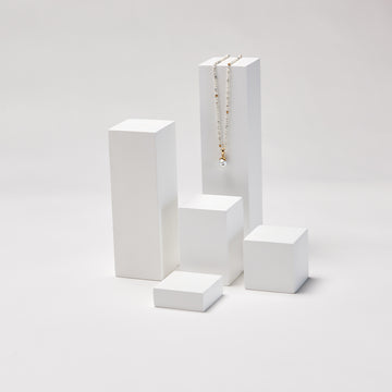 MAGNETIC SQUARE DISPLAY TOWER