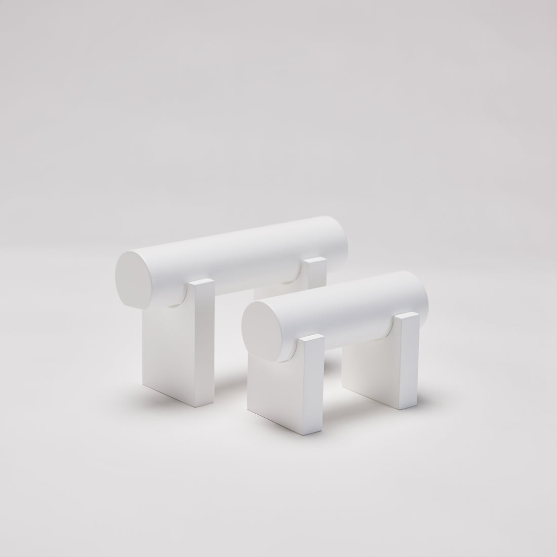 BRACELET / WATCH STAND